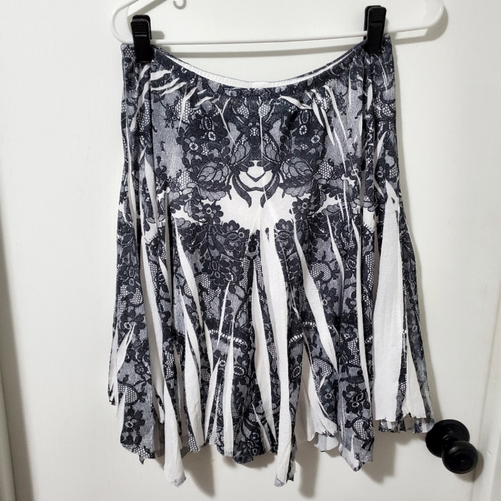 Maurices flowly skirt size S